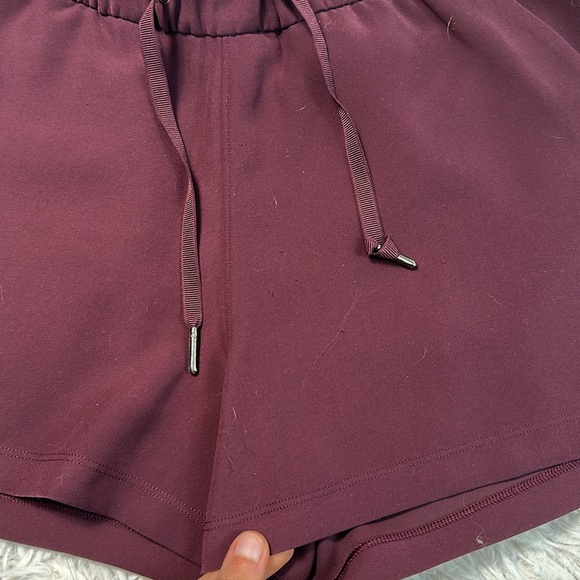 Lululemon On the Fly Short *Woven 2.5" - Picture 2 of 6
